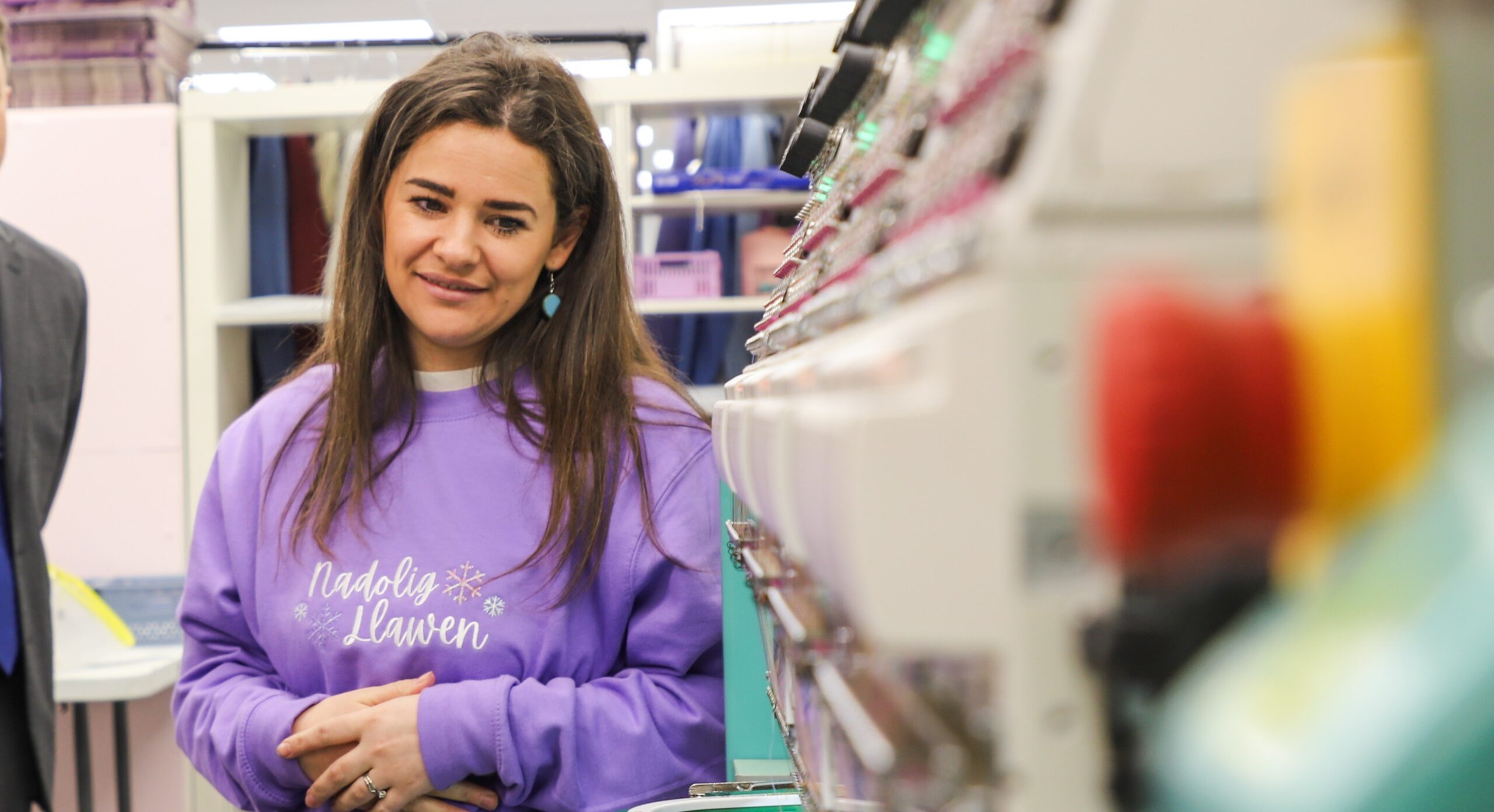 Y Gymraeg: Ased Busnes, Nid Rhwystr